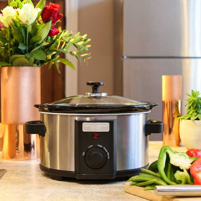 3. 5L Slow Cooker 180W